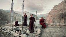 'Vương quốc bị lãng quên' - nơi anh em có thể lấy chung vợ