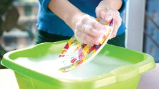 9 lỗi 'chết người' khi rửa bát bà nội trợ nào cũng mắc