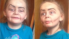 Ngắm cô bé 3 tuổi xinh đẹp có khuôn mặt giống bà lão 80