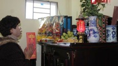 Cận cảnh lễ cúng ông Công, ông Táo của một gia đình gốc Hà Nội