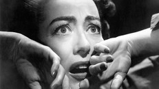 Đối diện với nỗi sợ hãi, phụ nữ cũng giống như... chuột