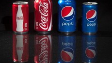 Pepsi và Coca Cola tồn tại nhờ ‘mánh lớn nhất thế kỷ’