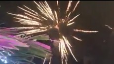 Đám cưới của con gái đại gia Cà Mau có bắn pháo hoa