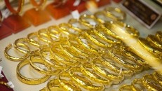 Giá vàng hôm nay 16/2: Giá vàng giảm mạnh trước ngày vía Thần Tài