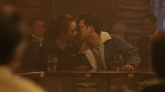 Trường Giang khóa môi Angela Phương Trinh mặc Quế Vân, Nhã Phương