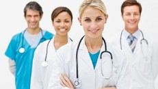 Tâm thư ‘Nỗi khổ nhân viên ngành Y’ gây tranh cãi cộng đồng mạng