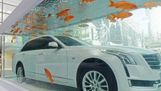 Cadillac CT6 ‘chịu chơi’ ngâm mình trong bể cá