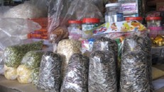 Rùng mình quy trình biến hướng dương trôi nổi thành hàng xịn