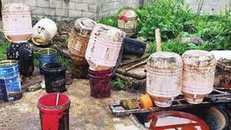 Phanh phui cơ sở thu mua và sản xuất dầu bẩn từ các nhà hàng TQ