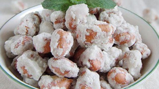 Cách làm mứt lạc cực đơn giản cho ngày tết