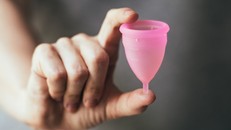 Bí kíp đối phó với băng vệ sinh và tã 'nhiễm độc' của mẹ Việt