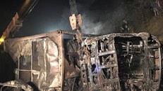 Xe bồn đâm xe khách: Xét nghiệm ADN xác định danh tính nạn nhân