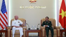 Đại tướng Đỗ Bá Tỵ tiếp Tư lệnh Hạm đội Thái Bình Dương
