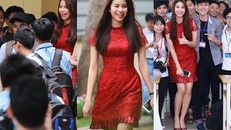 Phạm Hương đẹp rạng ngời giữa 'vòng vây' của sinh viên ở TP.HCM