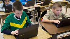 ‘Bác Google’ làm gì trong lớp học?