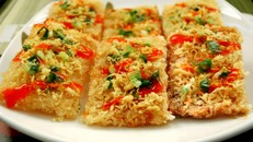 Vị ngọt của 'tình yêu' trong cơm cháy Ninh Bình