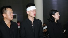 Nước mắt của người nhà nhạc sĩ Thanh Tùng không ngừng rơi