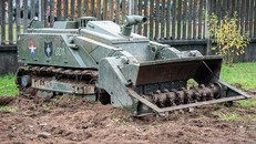 Nga điều robot, kỹ sư đến rà phá bom mìn ở Palmyra