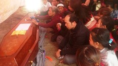 Hai lao động Việt Nam bị cướp đánh, bắn chết tại Angola