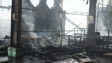 Cháy nổ lớn tại xưởng gỗ 8.000m2, thiệt hại hàng tỷ đồng