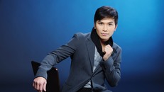 Mạnh Quỳnh - Tuổi thơ vắng bóng cha và người mẹ vất vả mưu sinh