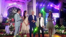 'Đám cưới 100 cây vàng' có Phan Đinh Tùng tham gia gây sốt