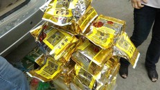 Phát hiện 30 kg ma túy trong lốp dự phòng trên chiếc Fortuner