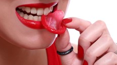 Những sự thật kinh hoàng về 'áo mưa' mà những người thời cổ đại đã từng sử dụng