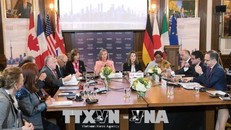 Các Ngoại trưởng Nhóm G7 thảo luận tại hội nghị ở Toronto, Canada. Ảnh: AFP/TTXVN