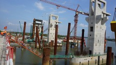 Cống kiểm soát triều Mương Chuối - một trong 6 cống ngăn triều của dự án chống ngập 10.000 tỉ đồng. Ảnh: M.Q