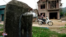 Đầu tư dự án nước sạch hàng chục tỷ đồng: Dân vẫn phải dùng nước giếng