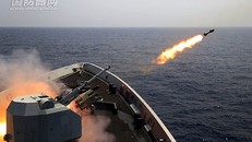 Trung Quốc diễn tập bắn đạn thật ở Biển Đông hồi tháng 5/2017. Ảnh: Huanqiu.