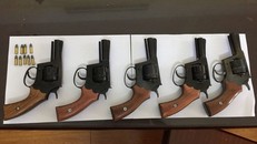 Hải Dương: Bắt kẻ chuyên sản xuất ‘hàng nóng’ cho giới xã hội đen