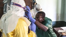 Việt Nam giám sát chặt cửa khẩu ngăn dịch Ebola xâm nhập