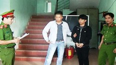 Đối tượng lừa bán thận chiếm đoạt 280 triệu đồng Đặng Phúc Hoàng Anh (áo đen, thứ hai từ phỉa sang)