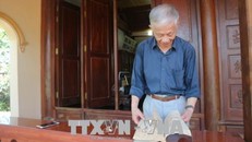 Giáo sư, Viện sỹ Nguyễn Huy Mỹ, Giáo sư - Viện sĩ Nguyễn Huy Mỹ, hậu duệ đời thứ 16 của dòng họ Nguyễn Huy ở Hà Tĩnh là người có nhiều công lao trong việc gìn giữ, quảng bá Hoàng hoa sứ trình đồ ra thế giới.