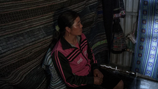 Mai trạc 25 tuổi khi bị bạn trai lừa bán. Cô bị bán trao tay ít nhất 5 lần, chịu nhiều sang chấn thể chất và tinh thần nhưng kẻ lừa bán cô vẫn tự do ngoài vòng pháp luật. Ảnh: SCMP.