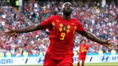 Lukaku khởi đầu giải đấu đầy hứng khởi. Ở vòng loại khu vực châu Âu, anh là một trong ba cầu thủ ghi bàn nhiều nhất. 