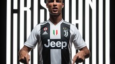 Những hình ảnh ấn tượng ngày Ronaldo chính thức gia nhập Juventus