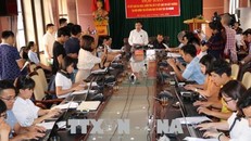 Ông Mai Văn Trinh, Cục trưởng Cục Quản lý chất lượng, Bộ GD và ĐT thông tin cho báo chí tại buổi họp báo công bố kết quả điều tra nghi vấn gian lận chấm thi THPT quốc gia tại Hà Giang. Ảnh: Minh Tâm/TTXVN