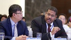 Ông Alatabani, chuyên gia WB, đề xuất giải pháp cho thị trường chứng khoán. - Ảnh: BTC