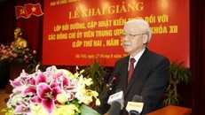 Tổng Bí thư Nguyễn Phú Trọng phát biểu khai giảng Lớp bồi dưỡng