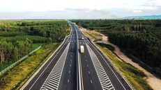 Phát lệnh thông xe tuyến cao tốc huyết mạch miền Trung