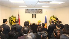 Cán bộ, nhân viên Phái đoàn Đại diện Thường trực Việt Nam tại LHQ viếng nguyên Tổng Bí thư Đỗ Mười.