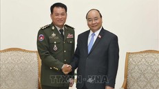 Thủ tướng Nguyễn Xuân Phúc tiếp Đại tướng Vong Pisen, Tổng Tư lệnh Quân đội Hoàng gia Campuchia. Ảnh: Thống Nhất/TTXVN