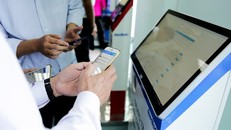 Người dân Tây Ninh có thể làm thủ tục hành chính qua smartphone