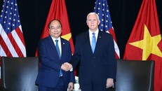 Thủ tướng Nguyễn Xuân Phúc và Phó Tổng thống Hoa Kỳ Mike Pence. Ảnh: VGP/Quang Hiếu