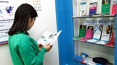 Phụ nữ được tư vấn sức khỏe sinh sản miễn phí