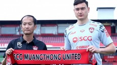 HLV Pairoj kỳ vọng Văn Lâm sẽ giúp Muangthong phòng ngự bóng bổng tốt hơn. Ảnh: Siam.