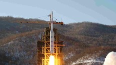 Một vu thử tên lửa tại bãi phóng Dongchang-ri năm 2012. (Nguồn: AP)